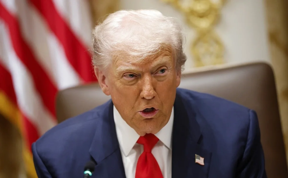 Трамп Иранға жасалатын жаңа соққыларды кейінге қалдырғанын мәлімдеді
