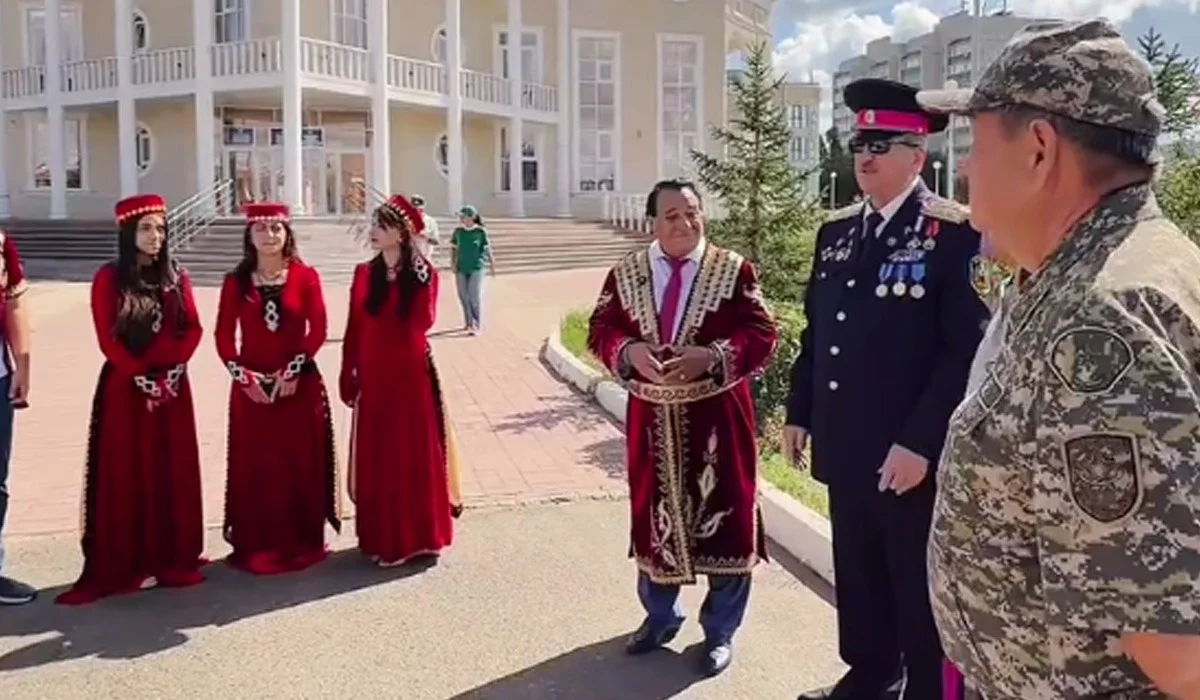 «Ауыл» партиясының үміткерлері ұлттық мәдени орталықтар өкілдерімен кездесті