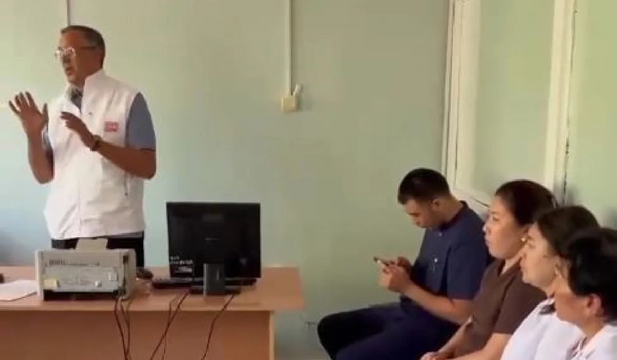Қазақстан Халық партиясы Семейде емхана қызметкерлерімен сайлауалды кездесу өткізді