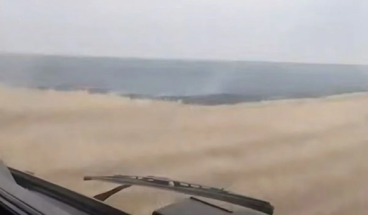 Атырау облысындағы Жалғызапан ауылының маңы алапат отқа оранды (ВИДЕО)