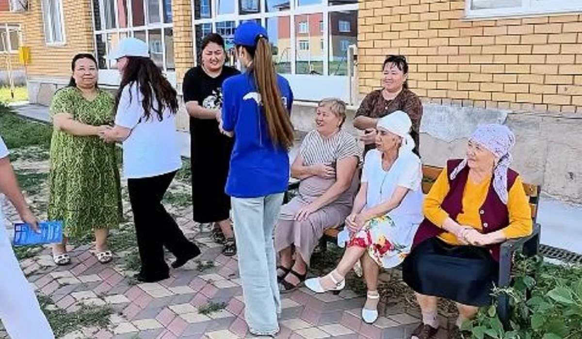«Ақ жол» мүшелері БҚО-да ауыл тұрғындарымен кездесіп, бірқатар мәселені талқылады