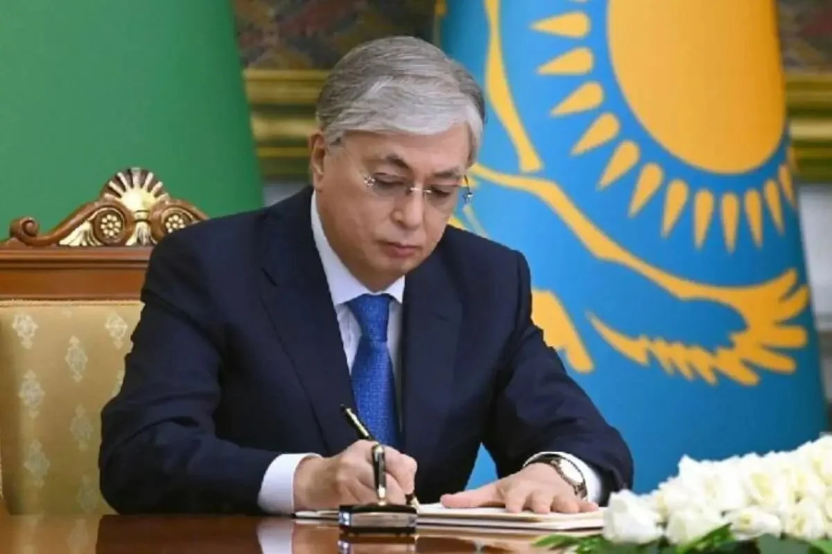 Мемлекет басшысы Шавкат Рахмоновқа көңіл айтты
