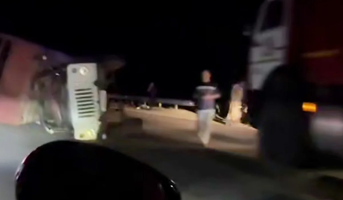 Ақмола облысының тас жолындағы сұмдық апат: екі адам қаза тауып, сегізі ауруханаға түсті