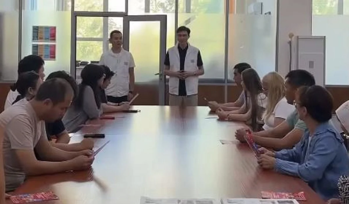 ҚХП өкілдері Астанада БАҚ өкілдерімен кездесіп, түйткілді мәселелерді талқылады