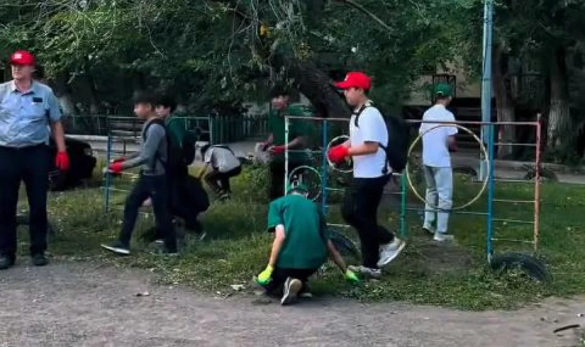Қазақстан Халық партиясының өңірлік филиалдары жаппай сенбілікке шықты