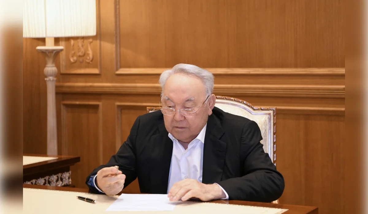 Нұрсұлтан Назарбаев Құрылтай сайлауында дауыс берді