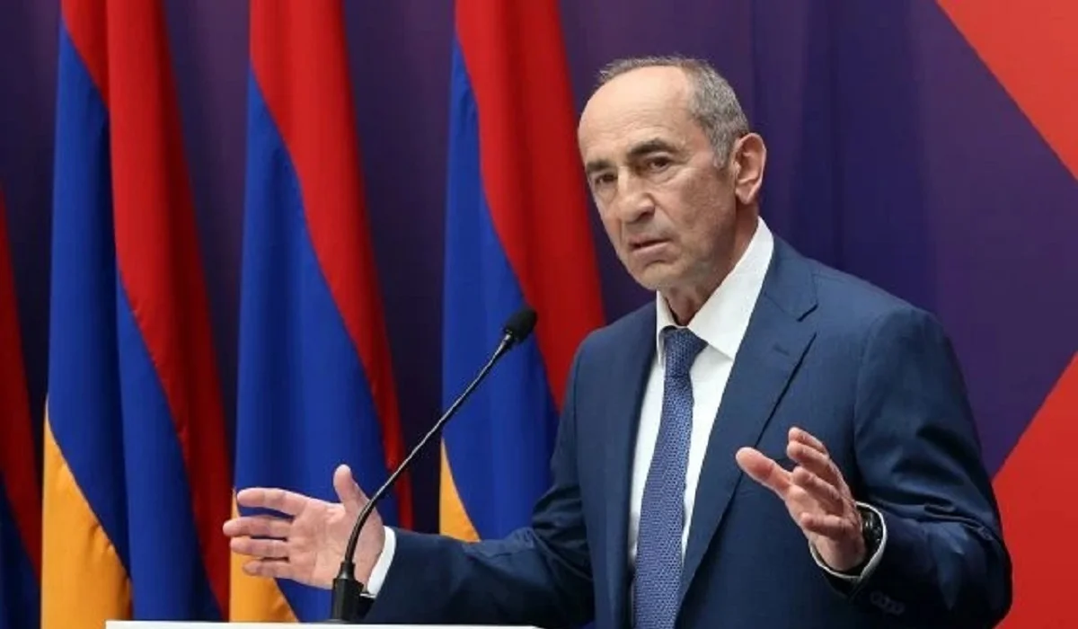 Арменияда экс-президент Роберт Кочарян мен оның үлкен ұлы ұсталды