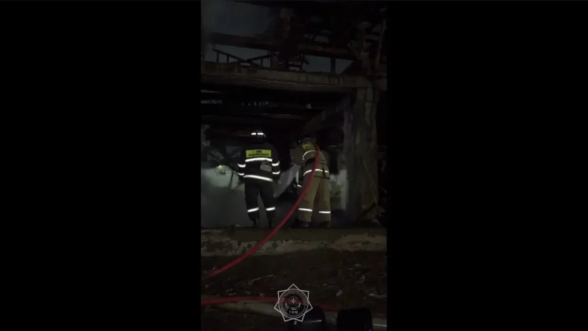 Жезқазғанда өнеркәсіптік кәсіпорын аумағында өрт шықты (ВИДЕО)