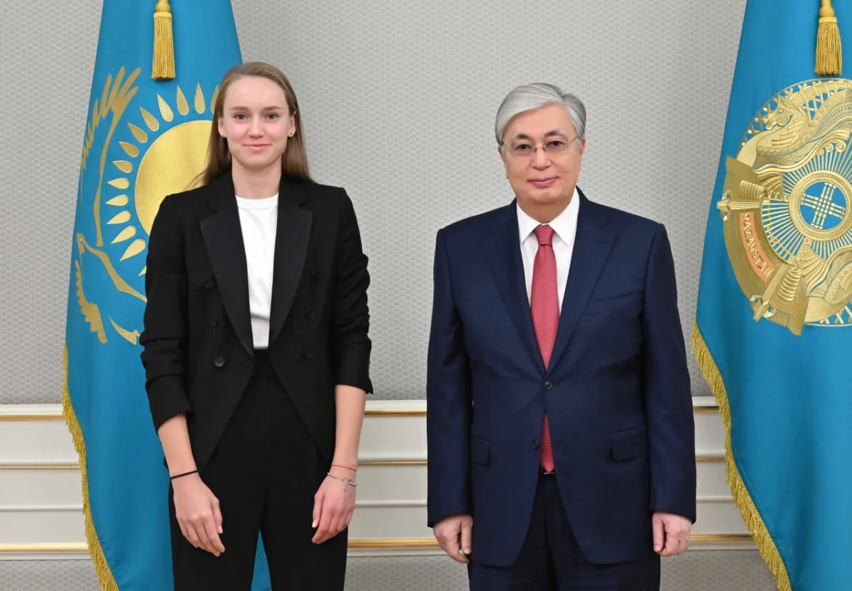 Тоқаев Елена Рыбакинаны теннистен АҚШ Ашық чемпионатындағы жеңісімен құттықтады