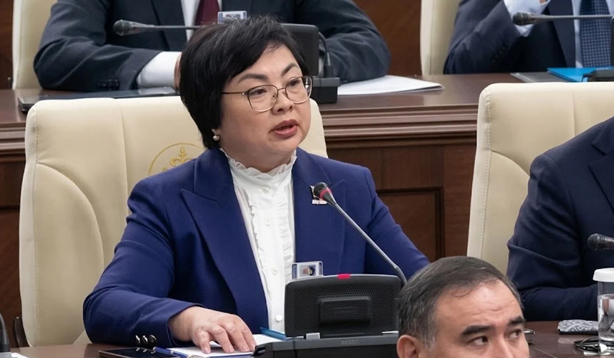 Қазақстан тарихы туралы күмәнді ақпараттар тез тарайды: «Әділет» партиясы оның шешімін ұсынды