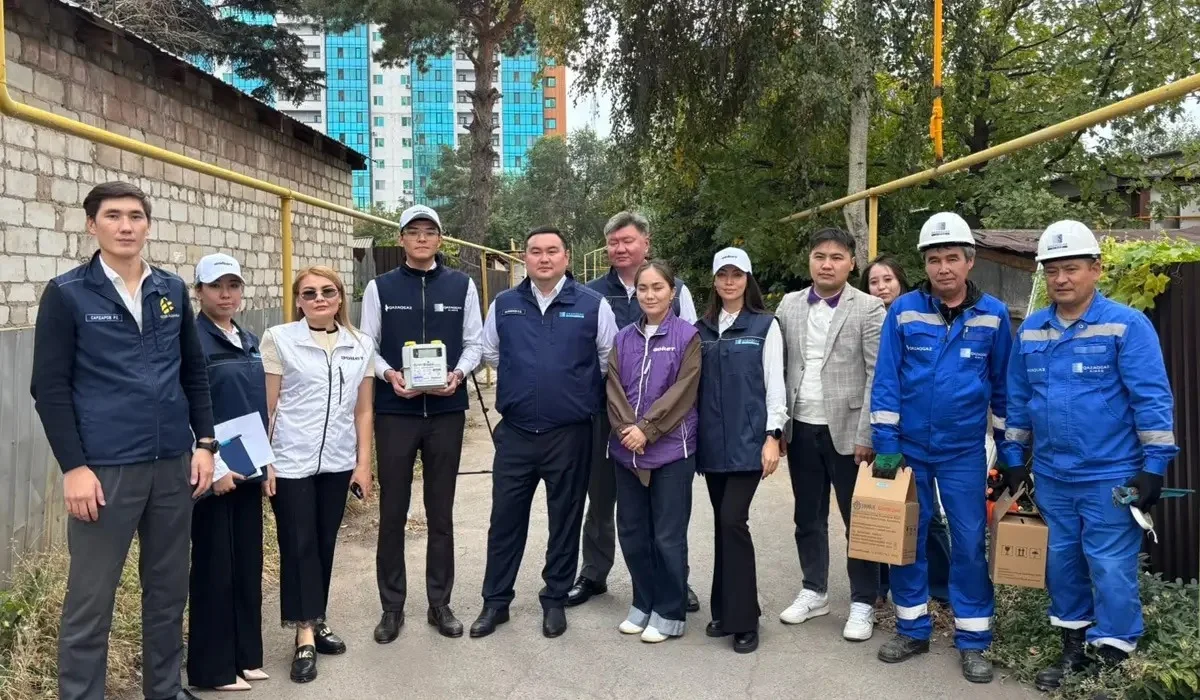 Шұбарға газ тартылды: «Әділет» партиясы смарт-есептегіштер орнатуға көмектесіп жатыр