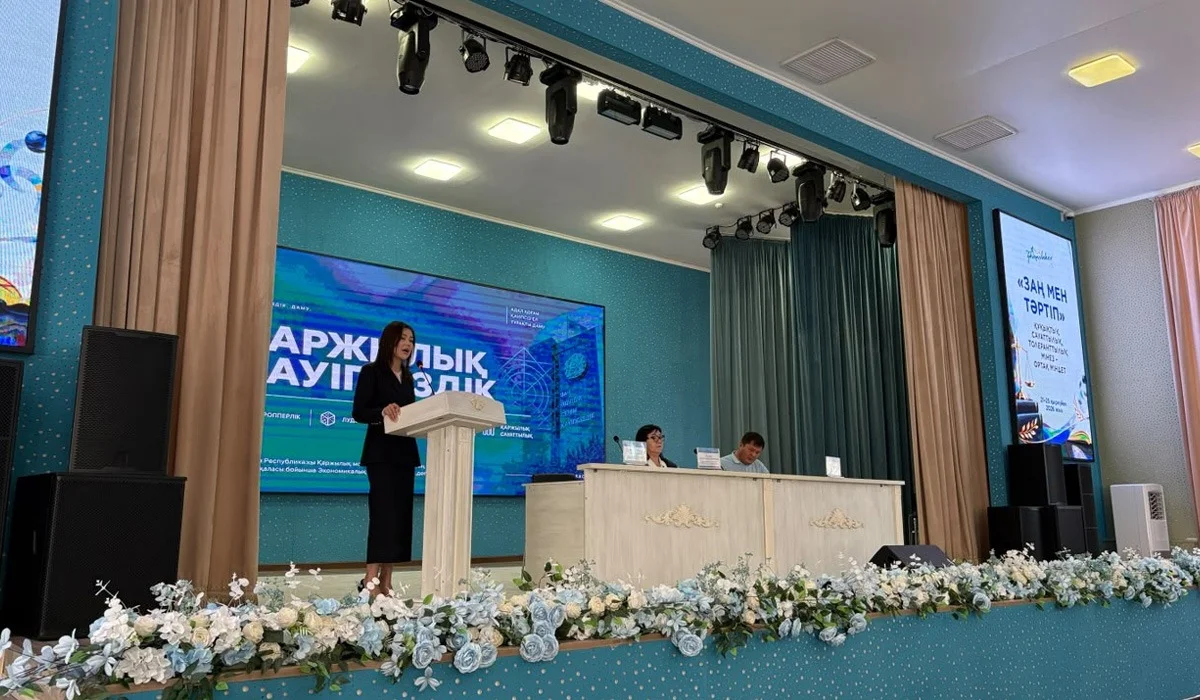 Алаяқтық, дропперлік, қаржы пирамидасы: Шымкентте студенттерге қауіпсіздік мәселесі түсіндірілді