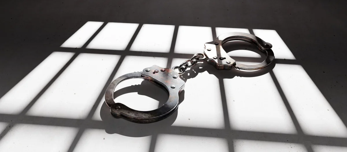 Алматыда автобусқа пышақ ұстап кірген ер адам жолаушылардың зәресін ұшырды (ВИДЕО)