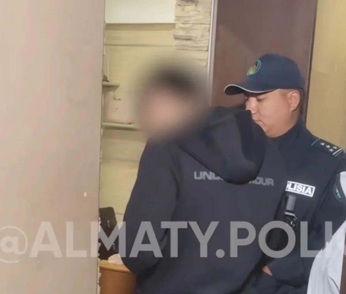 Алматыда интимдік қызмет ұсынған қыз клиентін соққыға жыққан