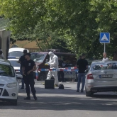 Белградтағы шабуыл: Сербиядағы Израиль елшілігін күзеткен полиция қызметкері жарақат алды