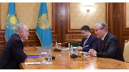 Қасым-Жомарт Тоқаев француз саяси қайраткері Жак Атталиді қабылдады