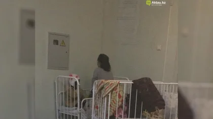 Ақтаулық ауруханада сырқаттар дәліз еденінде жатып ем қабылдауға мәжбүр