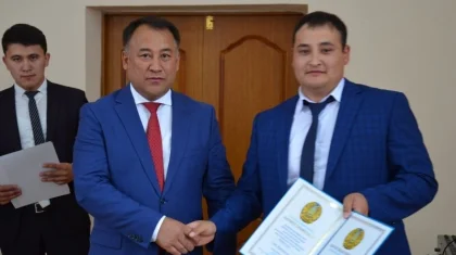 «Надан әкім»: фейсбуктегі «пост» үшін сотқа арызданған шенеунік ұтылып қалды