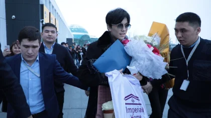 Мемхатшымен кездеседі, министрден награда алады, үйіне барады – Димаштың бүгінгі жоспары