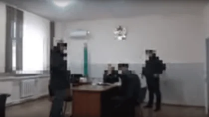 Жамбылда қорғаныс істері жөніндегі бөлім басшысы алаяқтық үшін сотталды