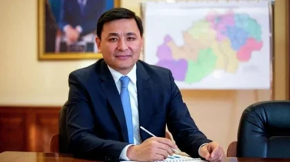 Алтай Көлгінов елордалықтарды жаңа жыл мерекесімен құттықтады