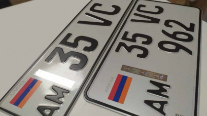 Тоқаев шетелдік нөмірлі көлік иелеріне 2021 жылдың мамырына дейін уақыт берді