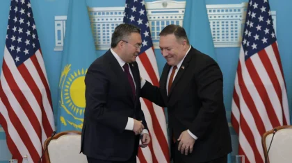 Коронавирус, Шыңжаң түрмелеріндегі қазақтар, тәуелсіздікті қолдау - Майк Помпео Қазақстанда не айтты