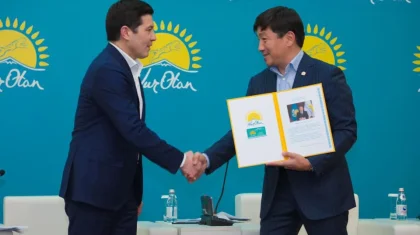 Бауыржан Байбек Павлодар облысындағы партия активімен кездесті