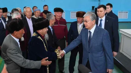 Президент Қордайдағы Қаракемер ауылының тұрғындарымен кездесті