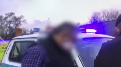 Бекеттен өту үшін полицейге пара бермек болған жүргізуші істі болды