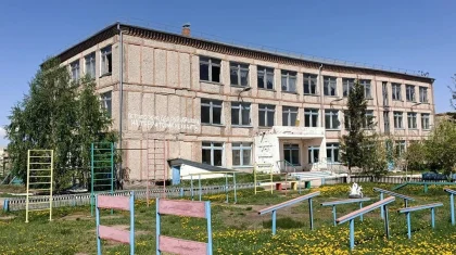 «Әкімдіктің өтірігінен шаршадық»: Ақмола облысындағы ауыл тұрғындары мектепке жарымай келеді