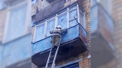 Қарағандыда төтеншеліктер үйде қамалып қалған қызды құтқарды