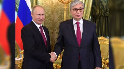 Тоқаев Путинді КВИ-ге қарсы ресейлік вакцинаның алғаш болып тіркелуімен құттықтады