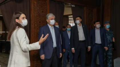 Тоқаев Түркістан қаласындағы «Сапар орталығының» жұмысымен танысты