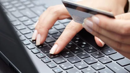 Түркістан облысында 30-ға жуық адамды алдаған әйел сотталды