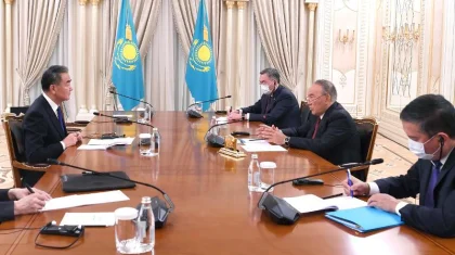 Нұрсұлтан Назарбаев ҚХР СІМ басшысымен кездесті