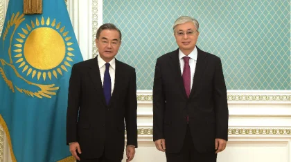 Тоқаев  ҚХР Сыртқы істер министрін қабылдады