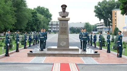 Құрлық әскерлерінің әскери институтына Сағадат Нұрмағамбетовтің есімі берілді