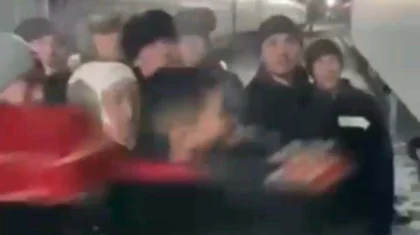 Тоқтап тұрған пойызға гитарасын ұрып сындырған атыраулық жауапқа тартылды