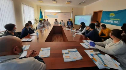 «Салауатты өмір, қолжетімді білім»: БҚО-да нұротандық үміткерлер жұмысшылармен кездесті