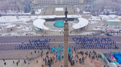 Жасотандықтар Тәуелсіздік батырларына құрмет көрсетті