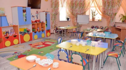 Қарағандыда балабақша меңгерушісі тәрбиешілерге өз үйін тазалатып, ас әзірлетіп келген