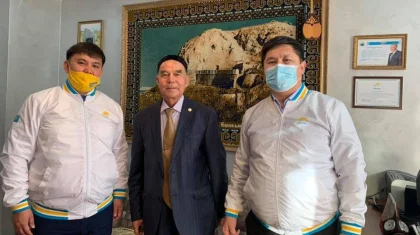 Ақтауда «Nur Otan» өкілдері тұрғындармен кездесіп, қариялардың батасын алды