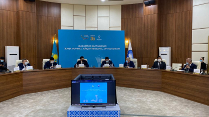 Нұр-Сұлтан қаласы мәслихатының депутаттары зиялы қауым өкілдерімен кездесті