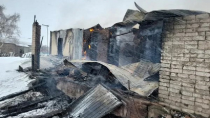 СҚО-да қалың қардан өрт сөндірушілер өртенген үйге жете алмады