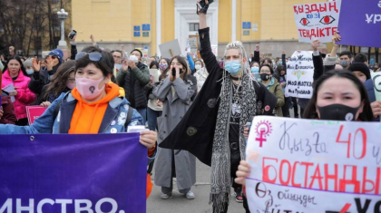 Біржынысты неке тәрізді құбыжық құбылыстардан сақтайтын заң нормаларын енгізу керек - Бекболат Тілеухан