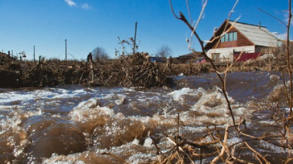Ақтөбеде су тасқынынан 20 адам қауіпсіз жерге көшірілді
