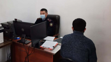 Түркістан облысында тұрғынның ақшасын жымқырған банк қызметкері ұсталды