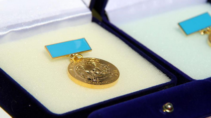 Биыл елімізде 10 мың оқу үздігі «Алтын белгі» алудан үмітті