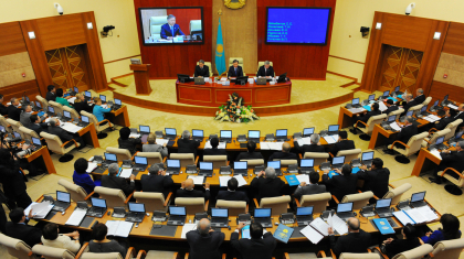 Мәжіліс депутаттары ауылдарды аралайды